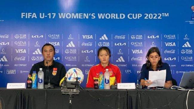 美女失禁狂尿视频