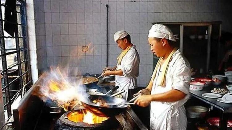 丝袜诱惑亚洲看片